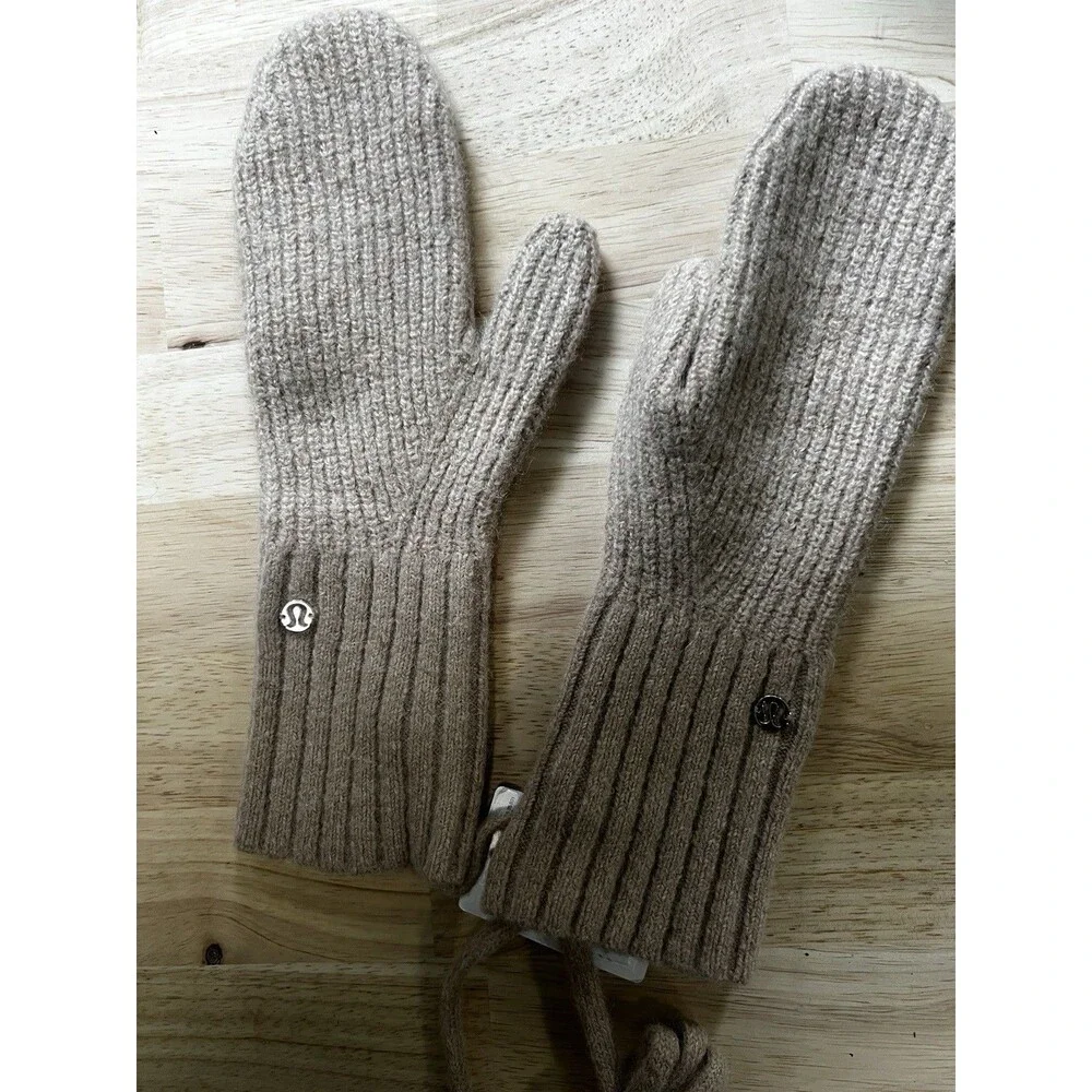 new Lululemon Alpaca Wool-Blend women's Mittens camel size small xs beige
